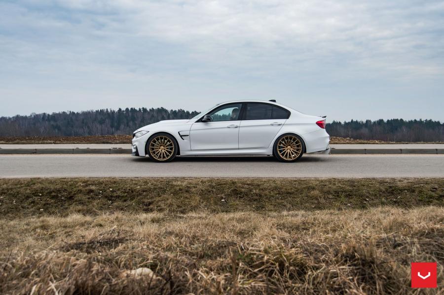  BMW M3 Sedan on Vossen Wheels (VFS2) 2017 года  (фото 5 из 10)